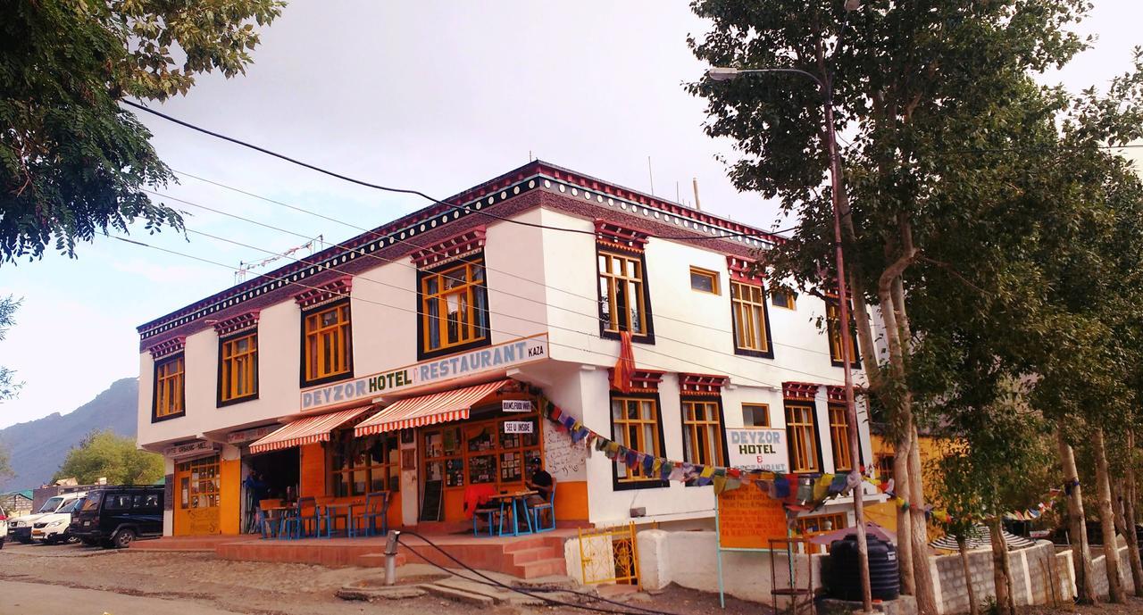 Hotel Deyzor Каза Екстериор снимка