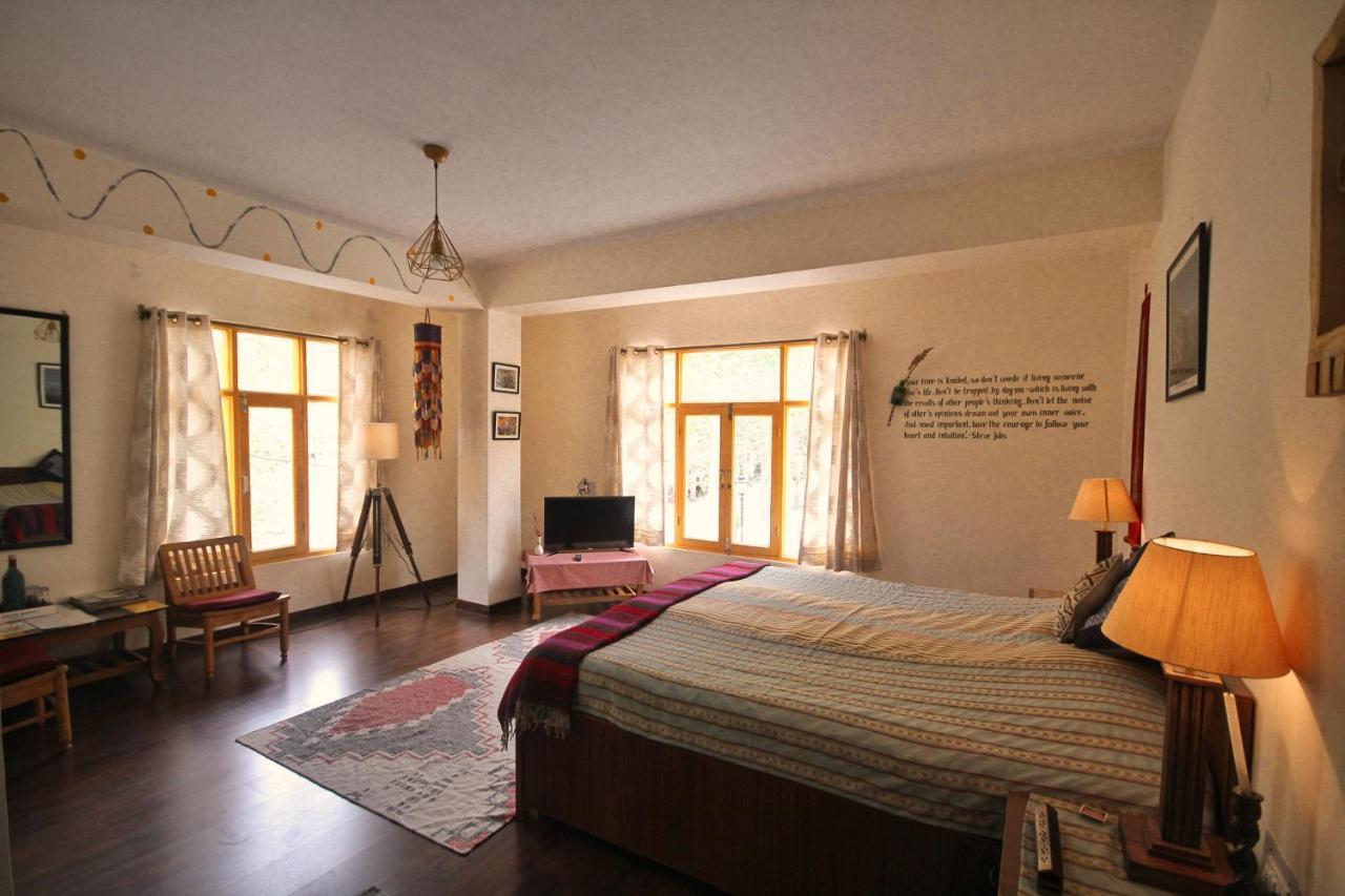 Hotel Deyzor Каза Екстериор снимка