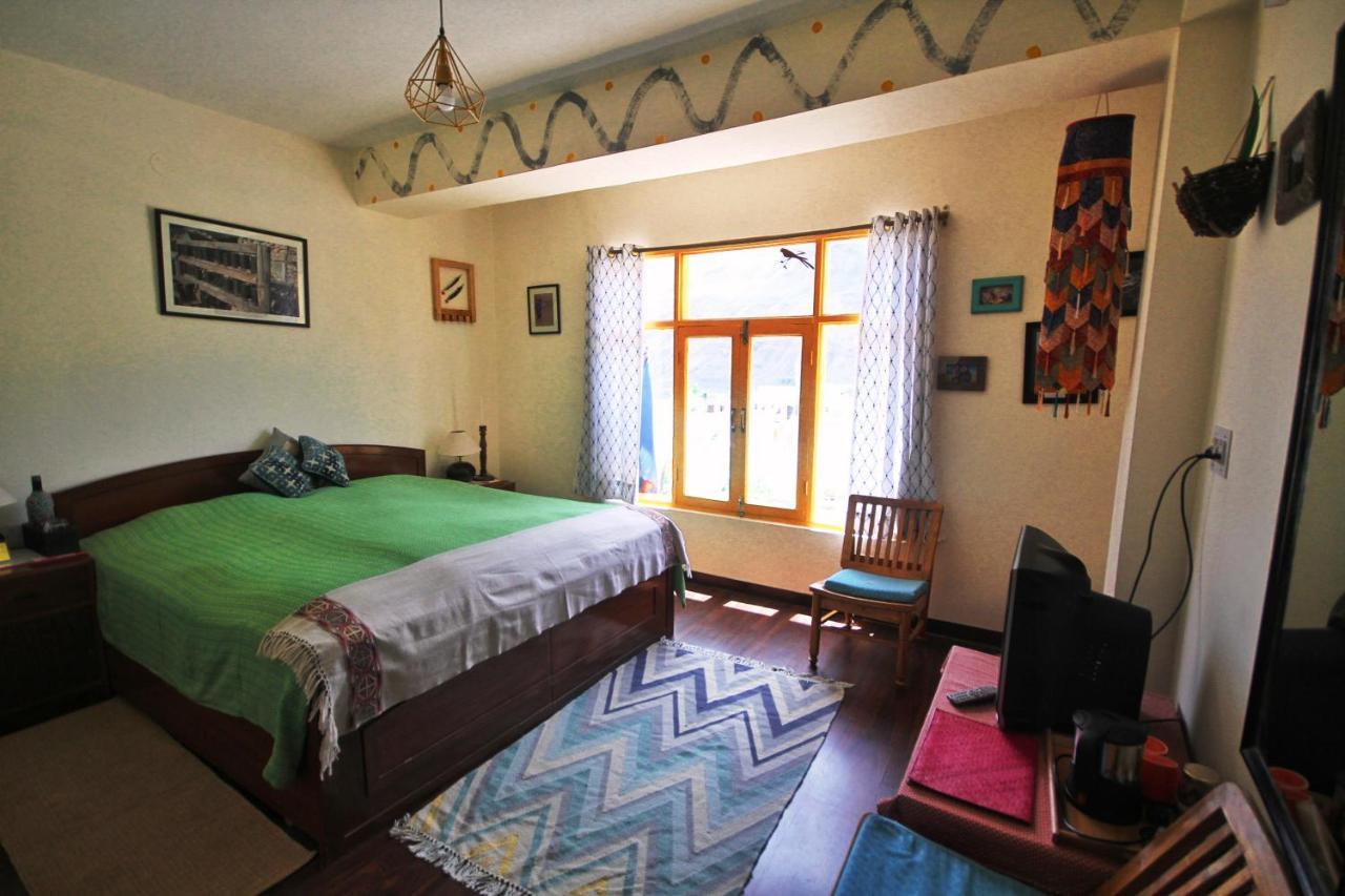 Hotel Deyzor Каза Екстериор снимка