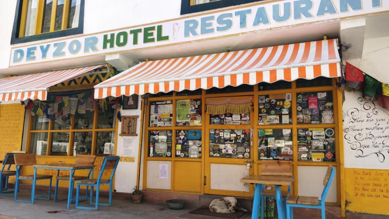 Hotel Deyzor Каза Екстериор снимка